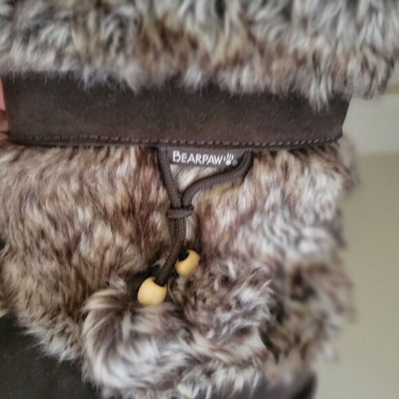 Bearpaw Womens Retro  Tama Boots With Faux Fur Trim & Rubber Sole- US 7 - Picture 6 of 8